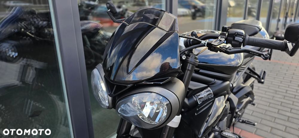 Triumph Street Triple - 28