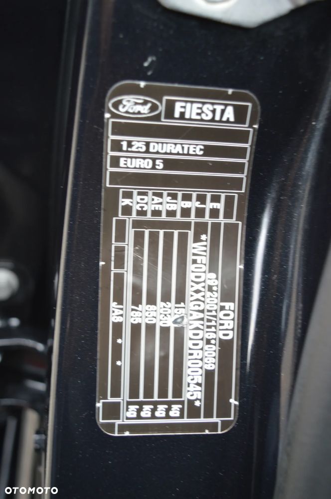 Ford Fiesta 1.25 Champions Edition - 22