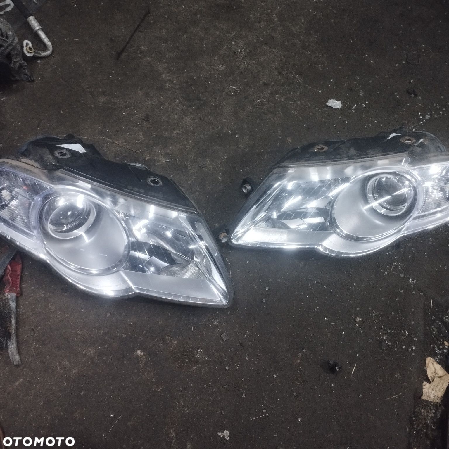 Volkswagen passat B6 komplet lamp przód lewe prawa kompletna TYC - 1
