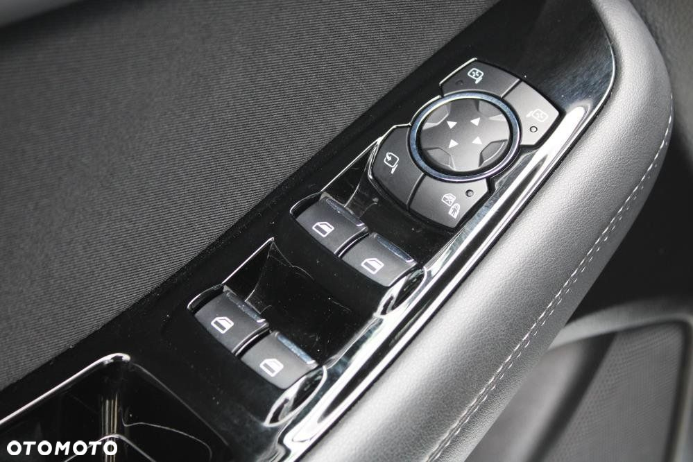 Ford S-Max - 35