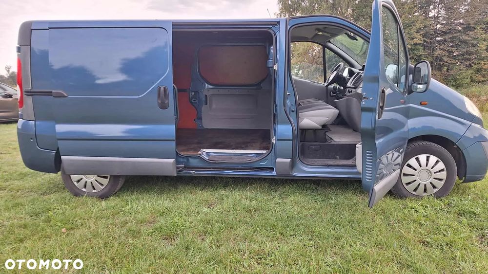 Opel VIVARO - 10