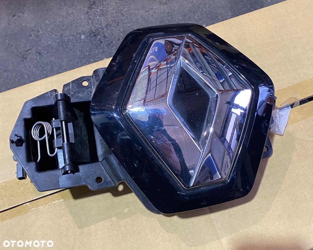 RENAULT ZOE KLAPKA GNIAZDO GRILLA ATRAPY ŁADOWARKI NAKŁADKA ZNACZEK EMBLEMAT LOGO CHROM GRILL ATRAPA KLAPA ŁADOWARKI - 9