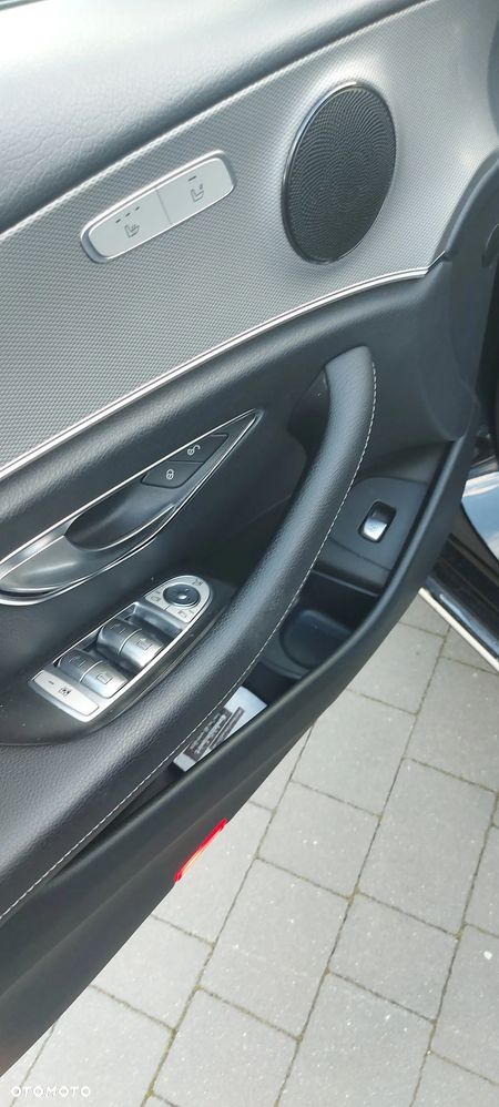 Mercedes-Benz Klasa E 220 d 9G-TRONIC - 8