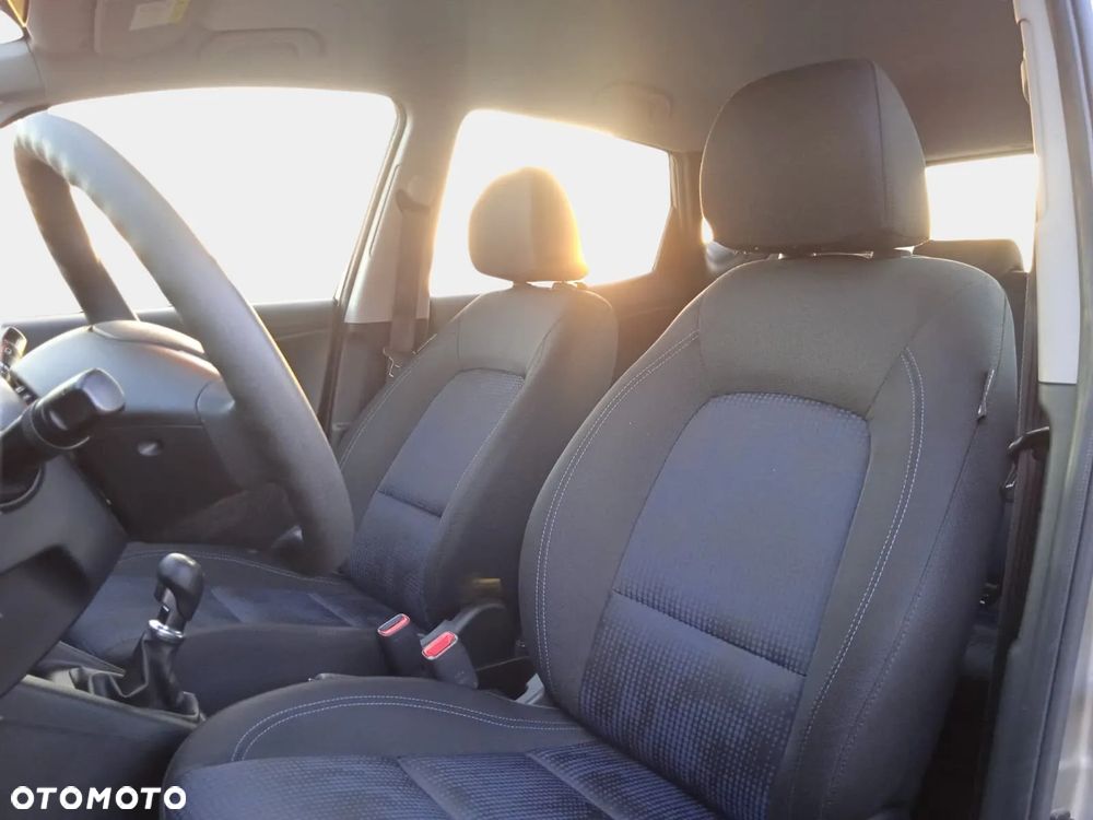 Hyundai ix20 1.6 BlueDrive Classic + - 27