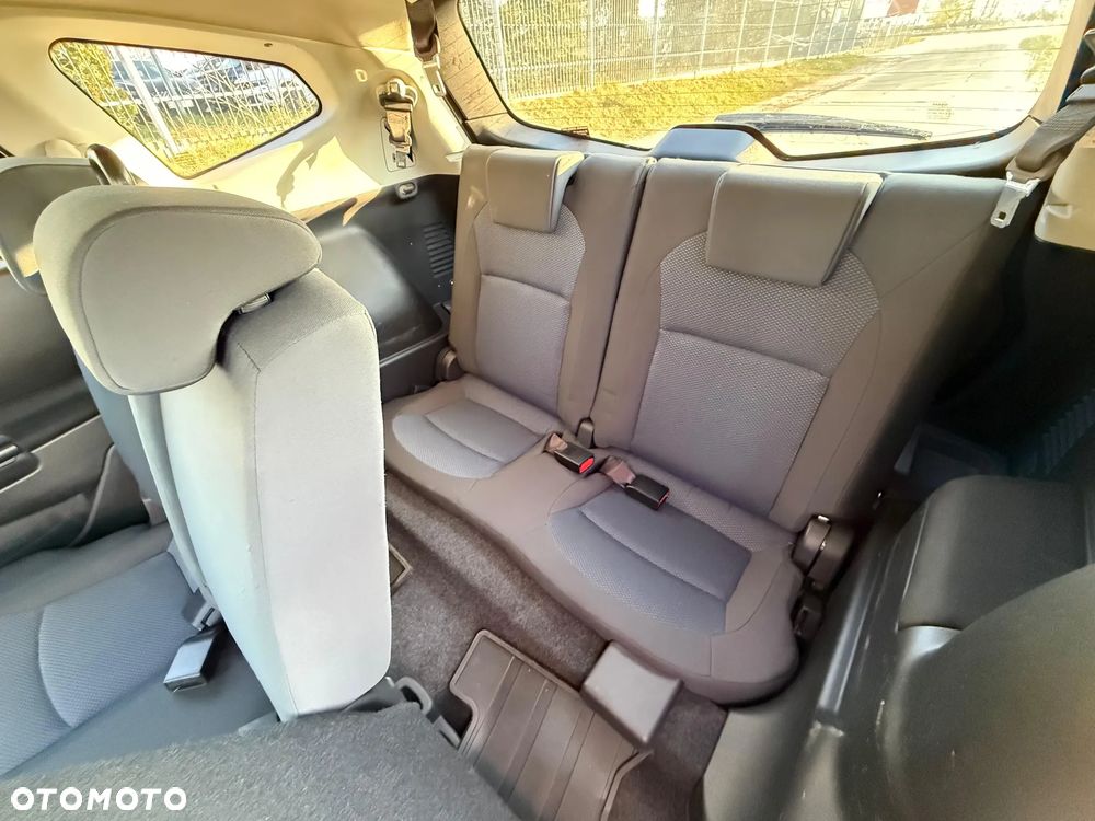 Nissan Qashqai+2 - 22