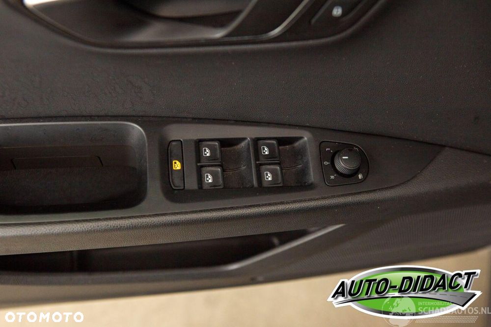 Seat Leon 1.6 TDI Start&Stop Reference - 17