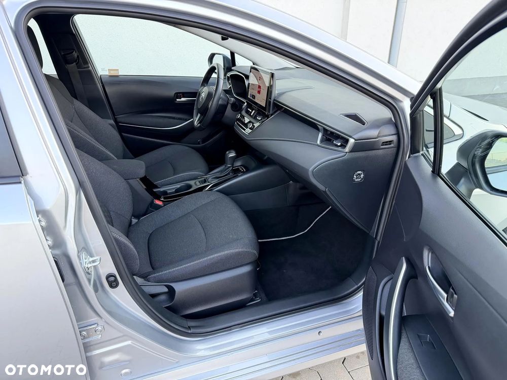 Toyota Corolla 1.8 Hybrid Comfort - 27