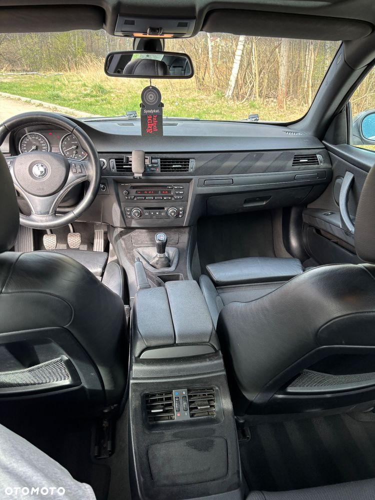 BMW Seria 3 325i - 15
