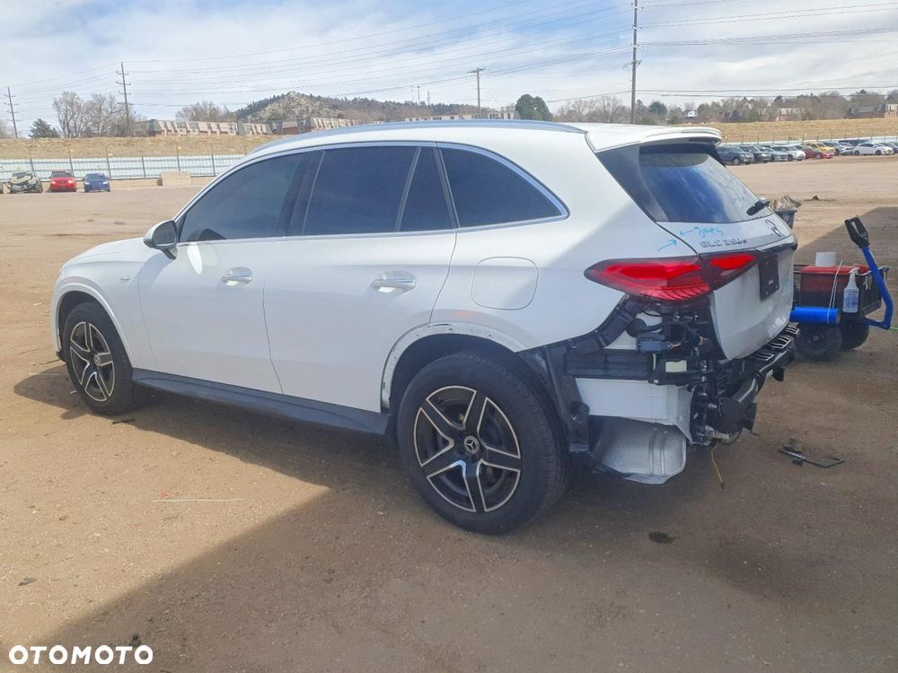 Mercedes-Benz GLC - 2