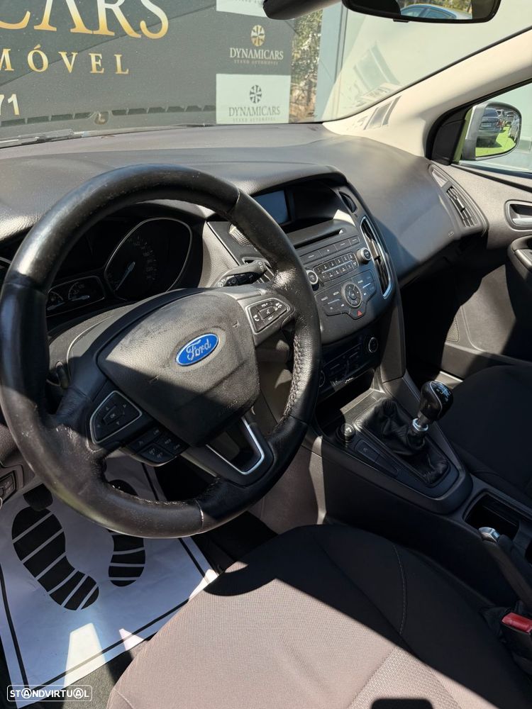 Ford Focus SW 1.6 TDCi Titanium - 13