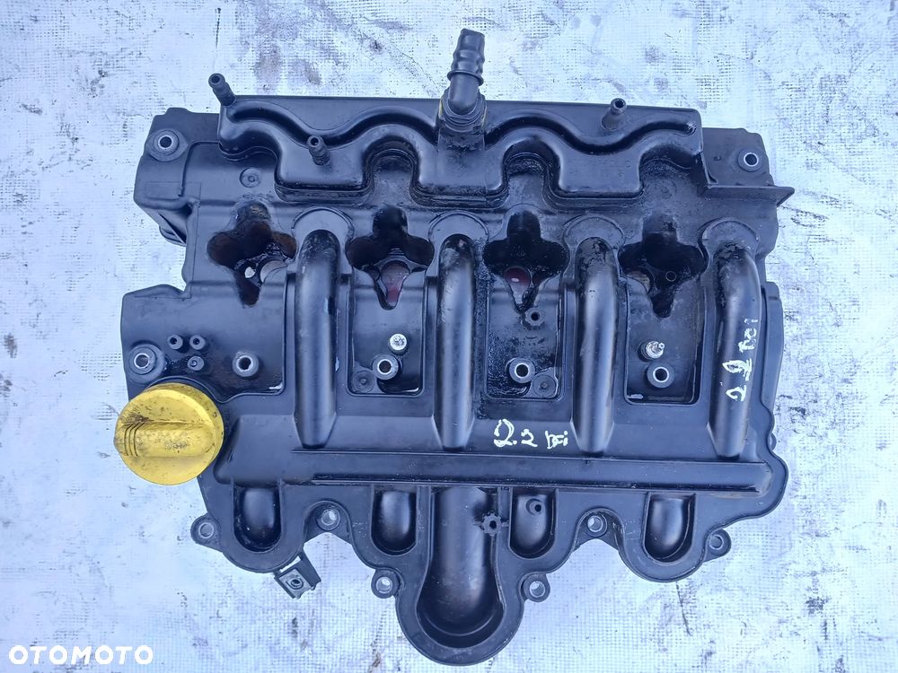 Pokrywa zaworów Renault Master Opel Movano 2,5dci 2,2dci 8200149903