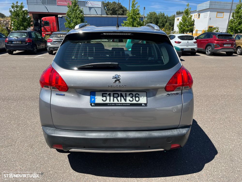 Peugeot 2008 1.6 BlueHDi Style - 4