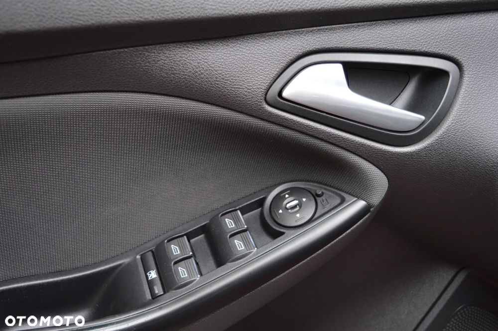 Ford Focus 1.0 EcoBoost Start-Stopp-System Champions Edition - 26