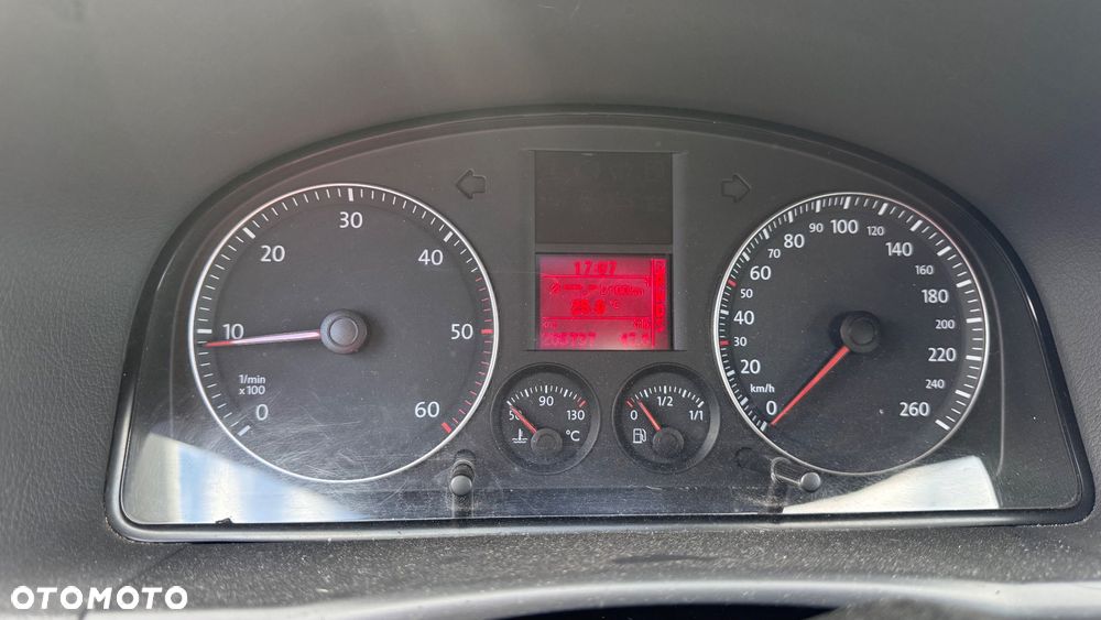Volkswagen Touran 1.9 TDI Basis DSG - 8