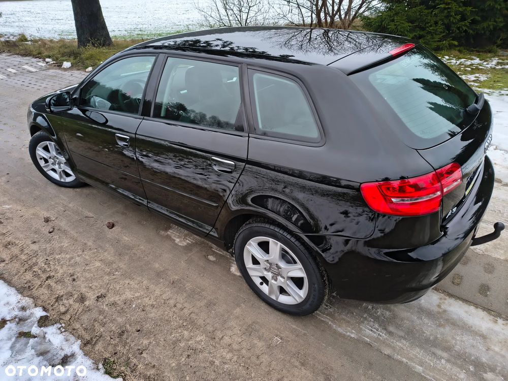 Audi A3 Sportback 1.6 TDI DPF Ambition - 18