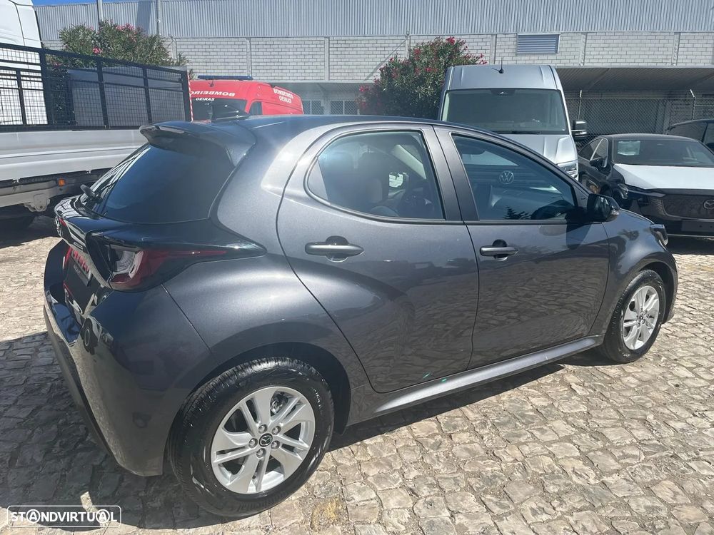 Mazda 2 1.5 L Hybrid VVT-i Centre-Line - 4