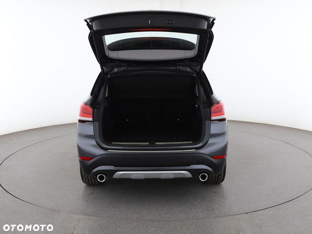 BMW X1 sDrive20d xLine - 19