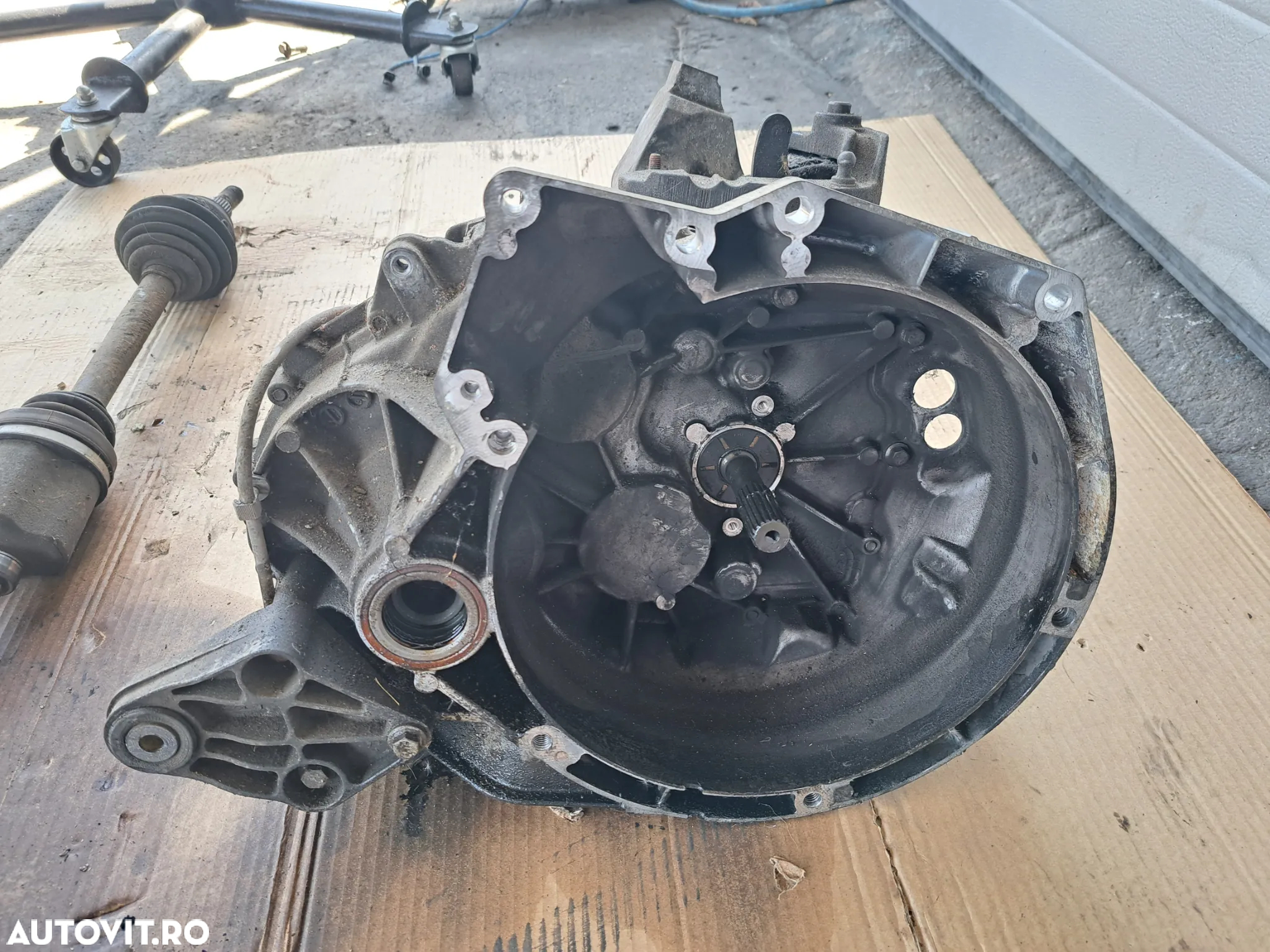 Cutie de viteze manuala 6 trepte Planetara stanga dreapta originale Ford Focus 3 1.6tdci 2011-2015 - 2