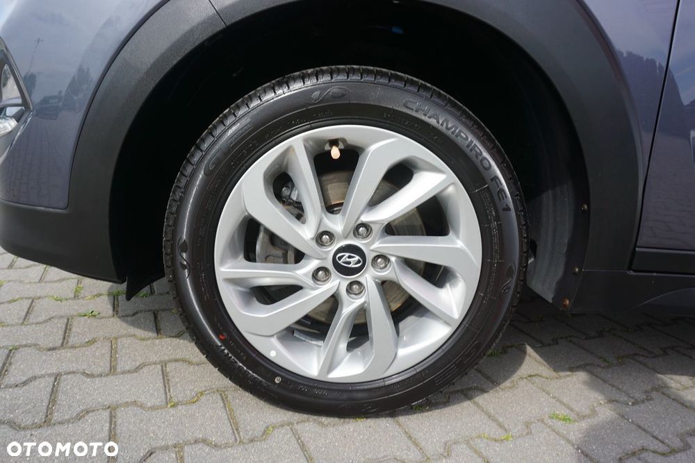 Hyundai Tucson 1.7 CRDI BlueDrive Comfort 2WD - 24