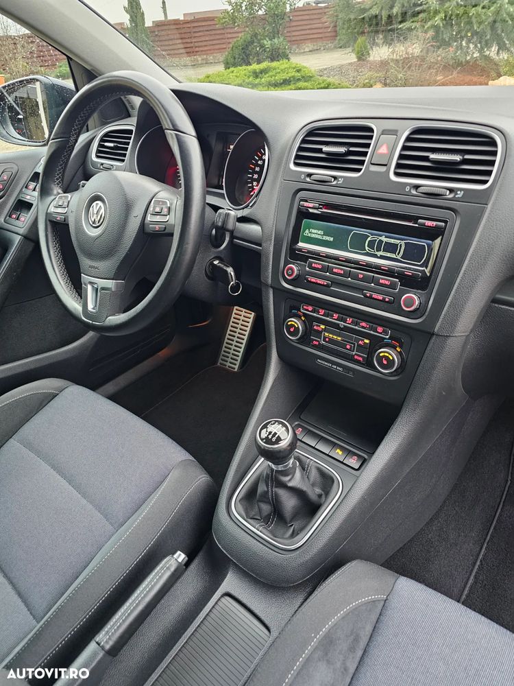 Volkswagen Golf 2.0 TDI DPF Style - 9