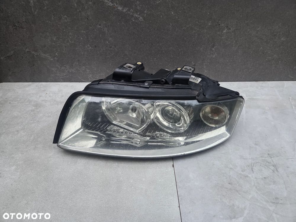 AUDI A4 B6 LAMPA PRZÓD PRZEDNIA LEWA VALEO 8E0941003F