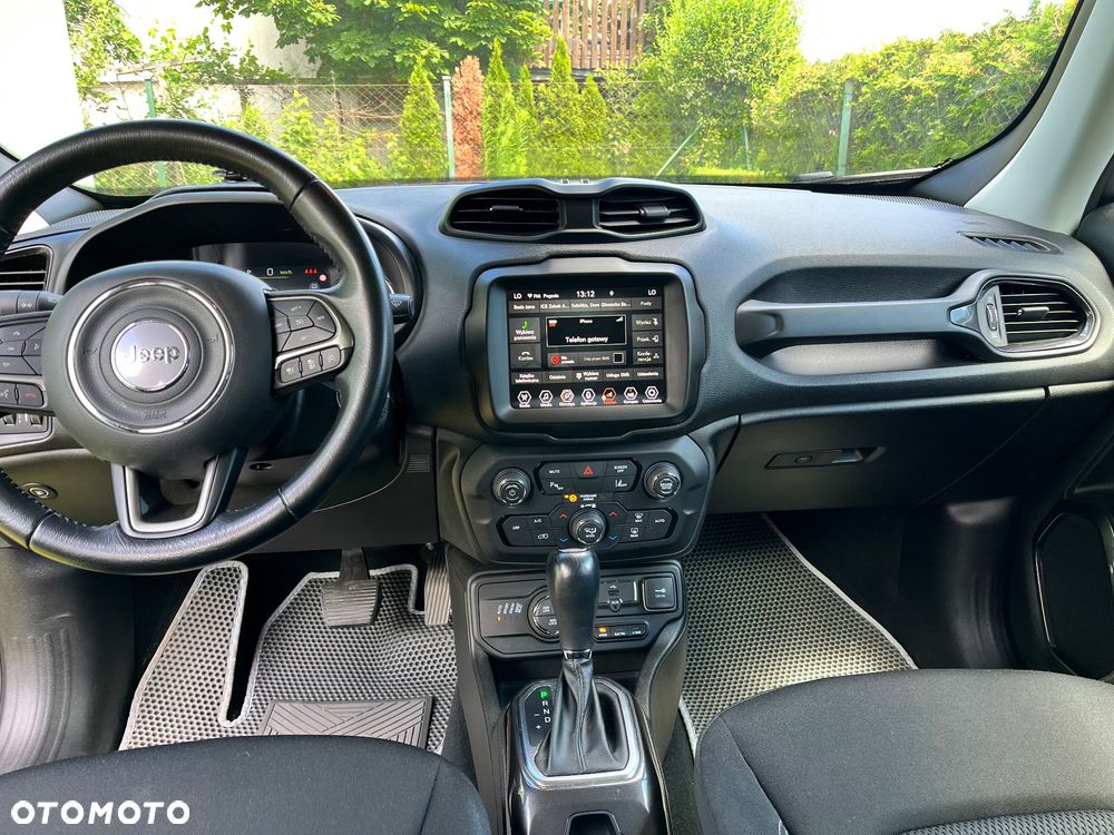 Jeep Renegade - 16