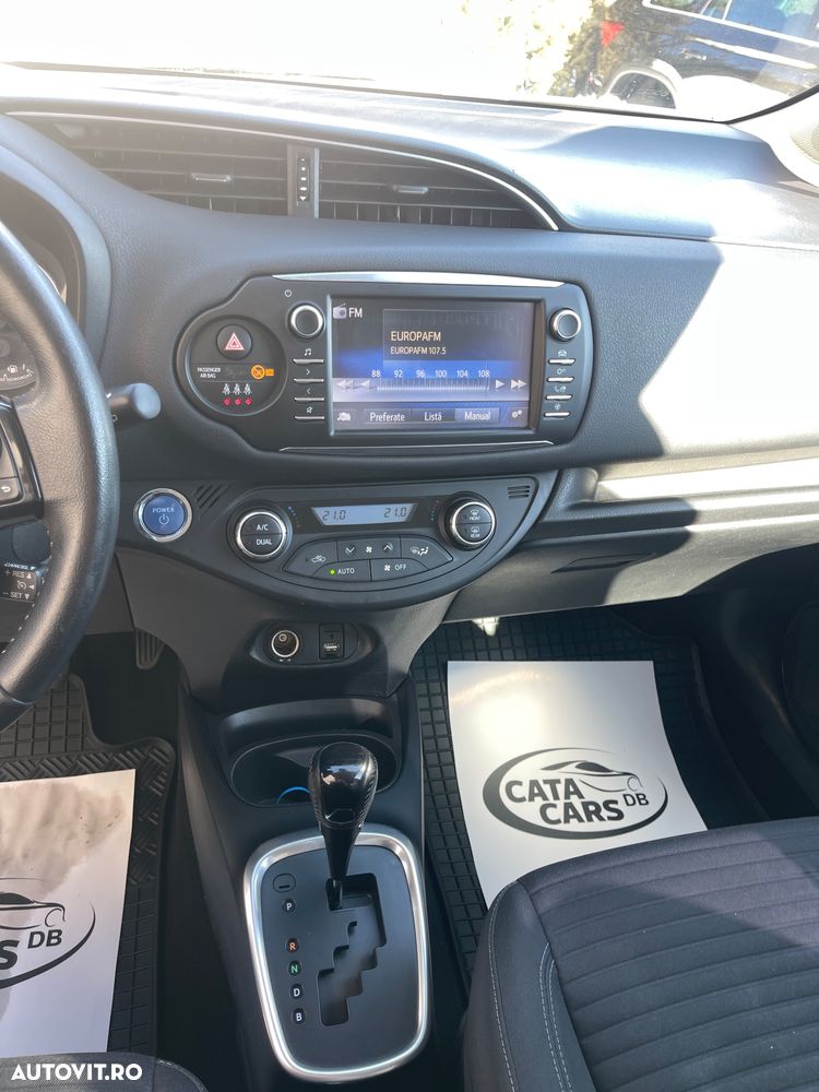 Toyota Yaris ver-1-5-vvt--i-selection - 33