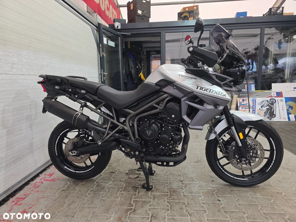 Triumph Tiger - 4
