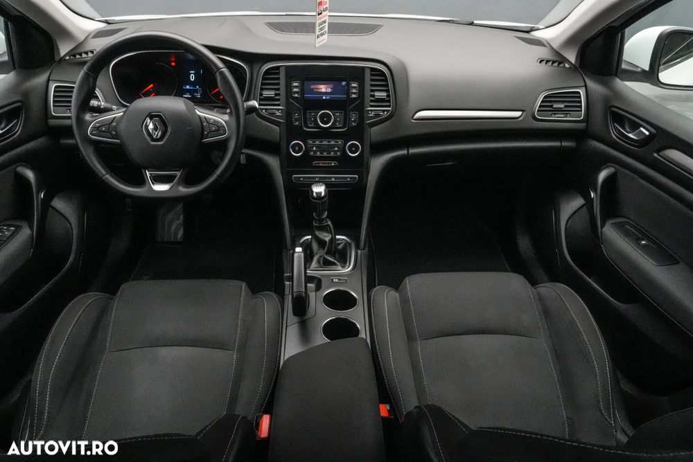 Renault Megane TCe 140 GPF EQUILIBRE - 7
