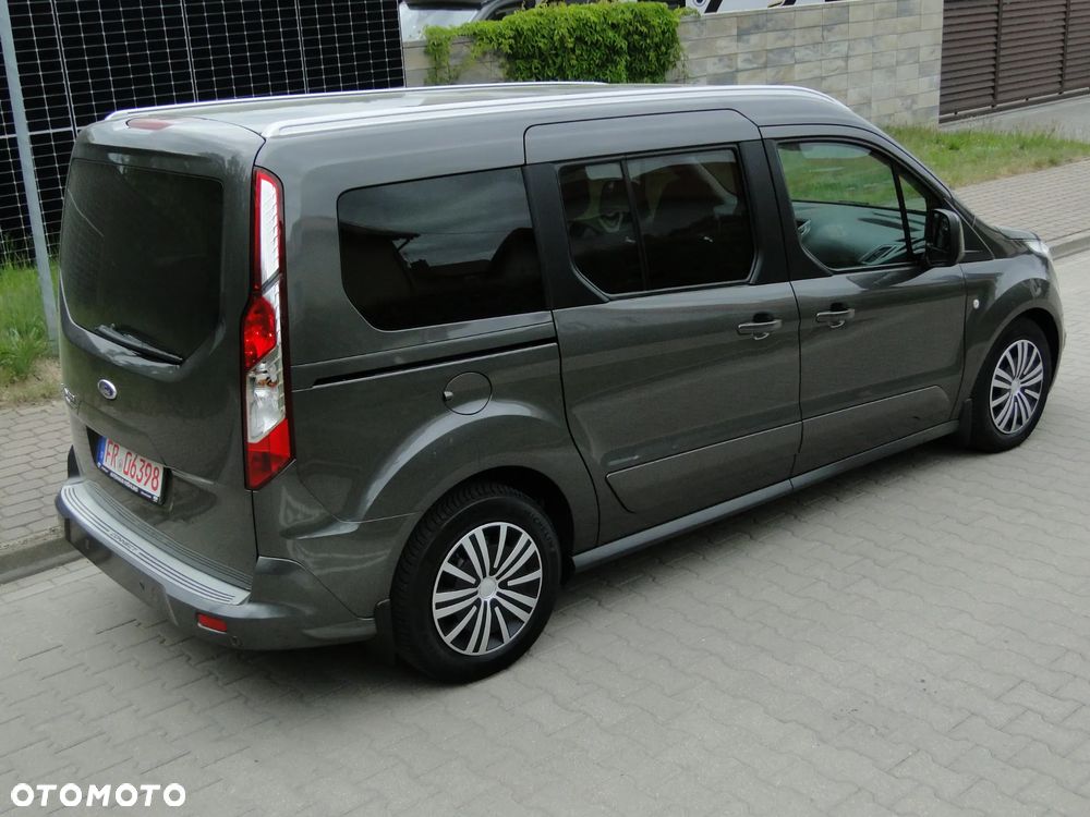 Ford Tourneo Connect Grand - 27