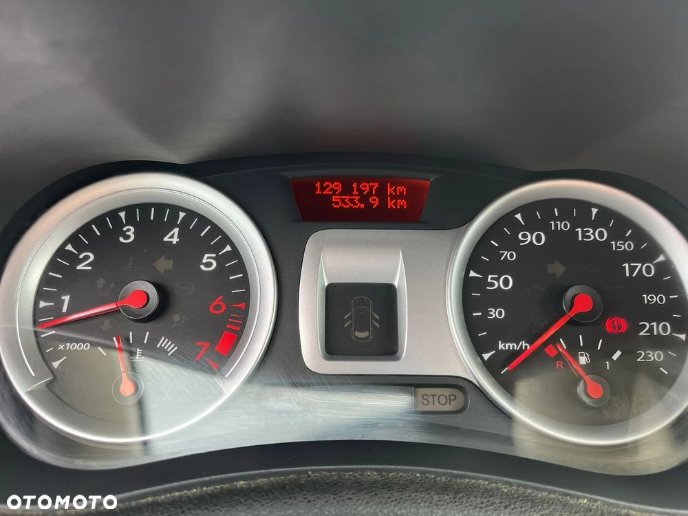 Renault Clio 1.2 16V 75 Dynamique - 12