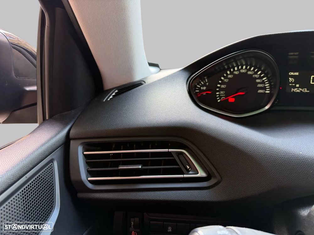Peugeot 308 SW 1.2 PureTech Style - 16