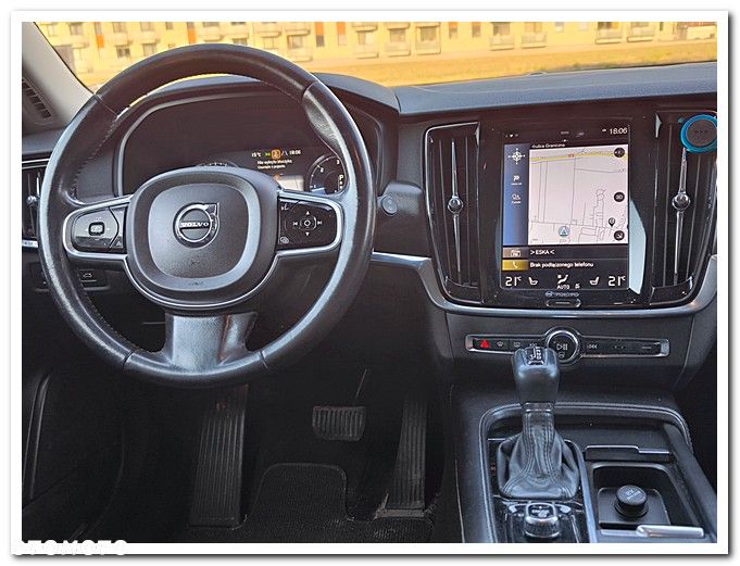 Volvo V90 Cross Country - 31