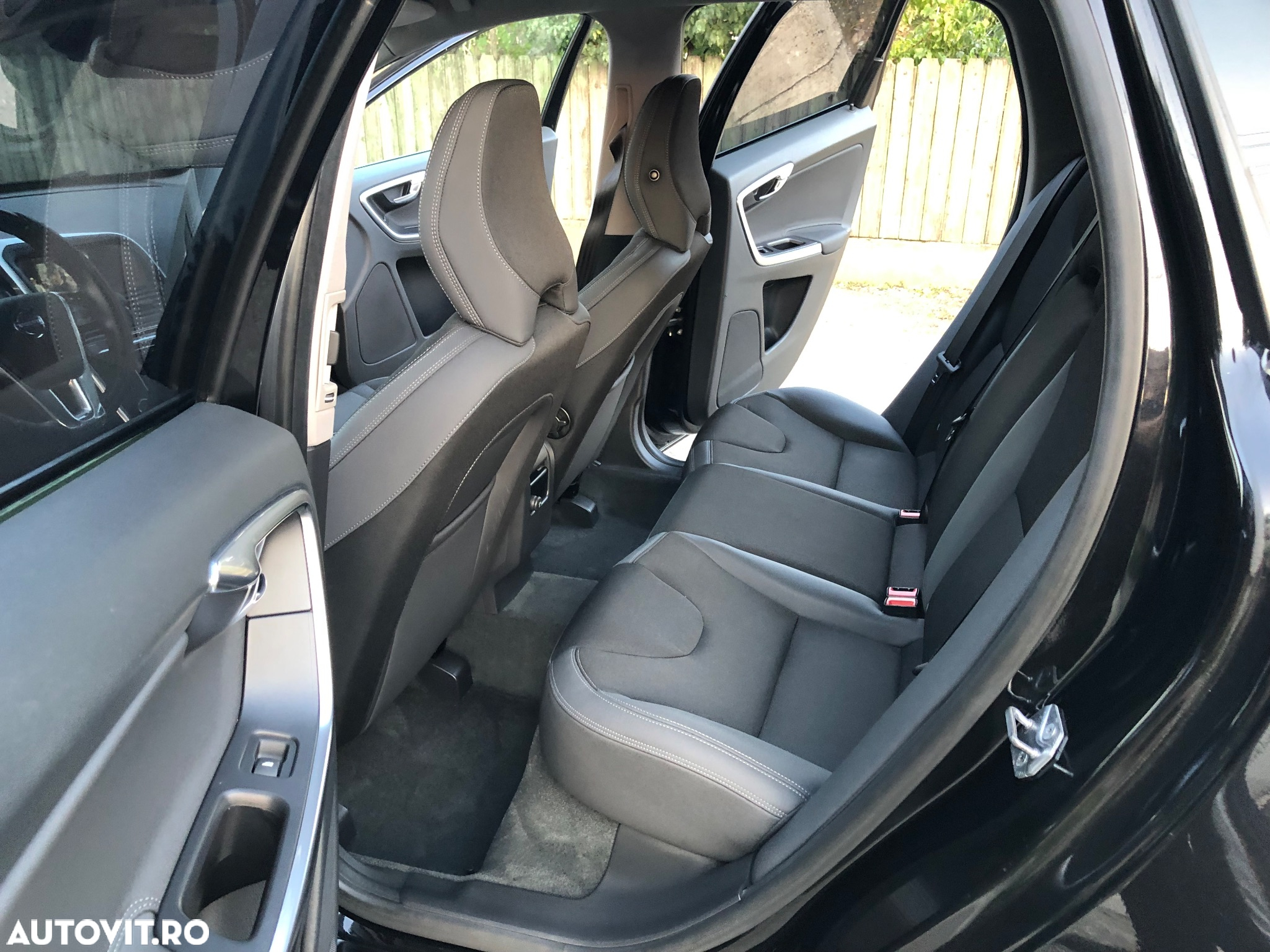 Volvo XC 60 D4 Geartronic Summum - 10