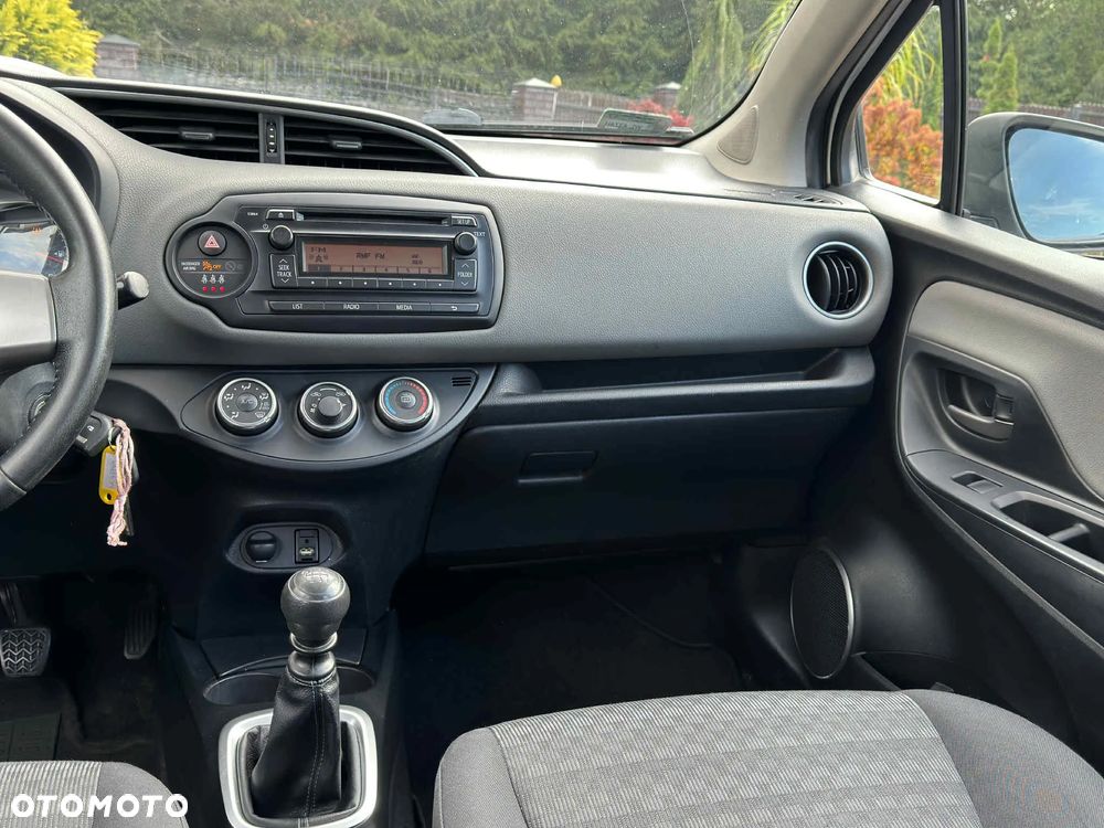 Toyota Yaris 1.33 Active - 10