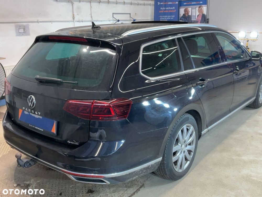 Volkswagen Passat 2.0 TSI 4Mot Elegance DSG - 2