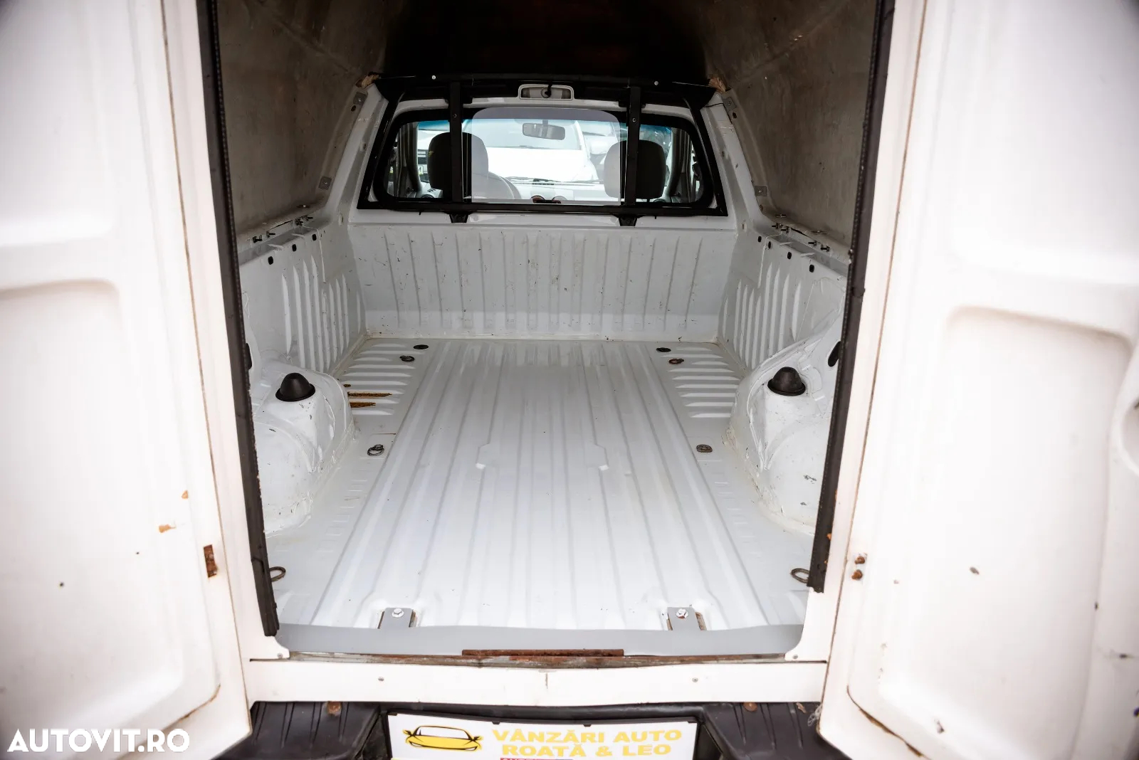 Dacia Pick Up - 11