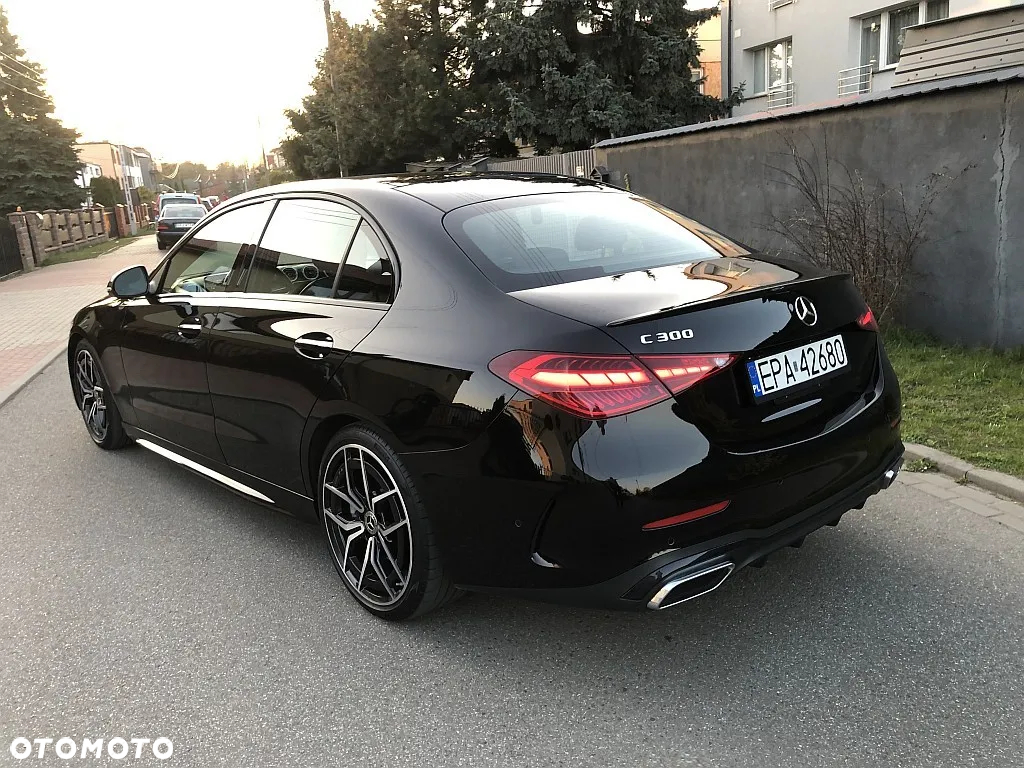 Mercedes-Benz Klasa C 300 9G-TRONIC - 7