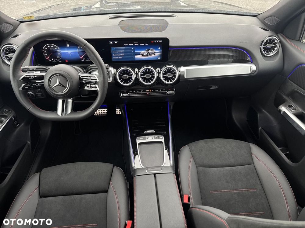 Mercedes-Benz GLB - 23