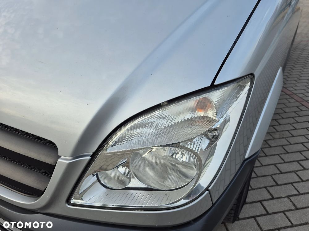 Mercedes-Benz Sprinter 906.255 - 18