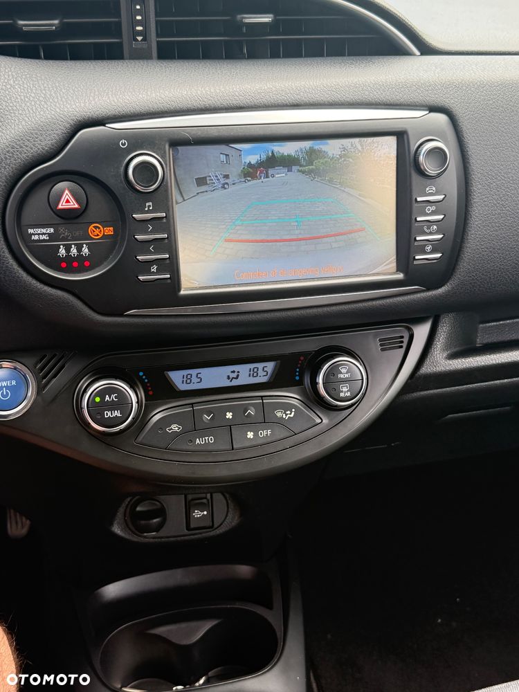 Toyota Yaris 1.5 VVT-i Comfort - 17