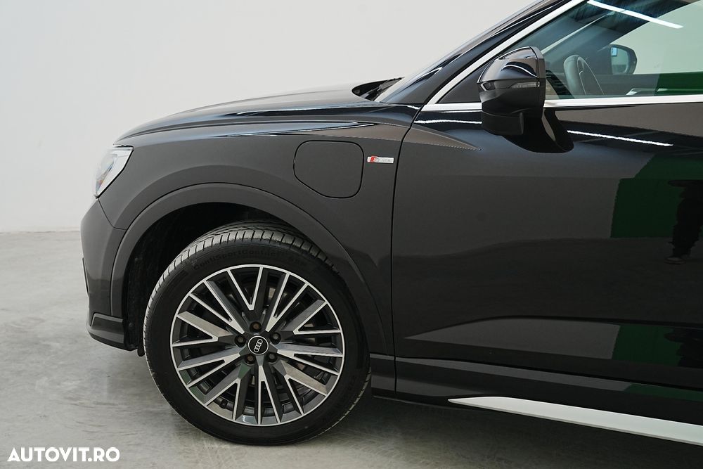 Audi Q3 45 TFSIe S tronic S line - 23