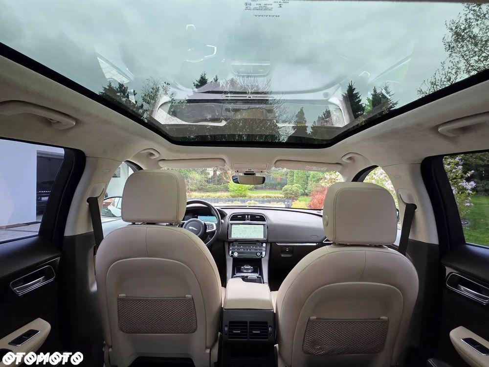 Jaguar F-Pace 2.0 i4D AWD Prestige - 18
