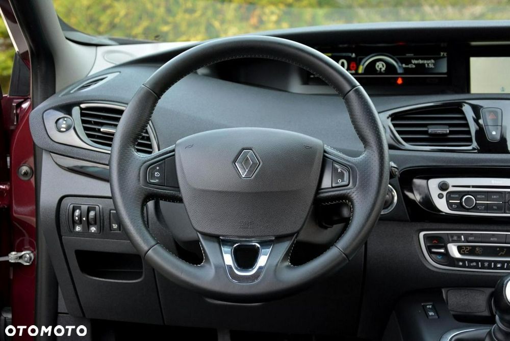 Renault Scenic ENERGY TCe 130 BOSE EDITION - 23