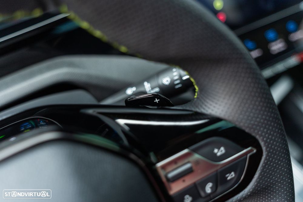 Peugeot 308 1.6 Hybrid GT e-EAT8 - 27