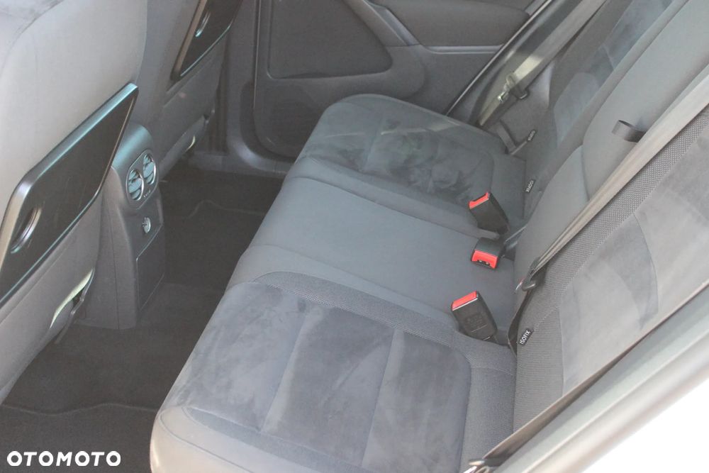 Volkswagen Tiguan 2.0 TDI 4Mot R-Style DSG - 23