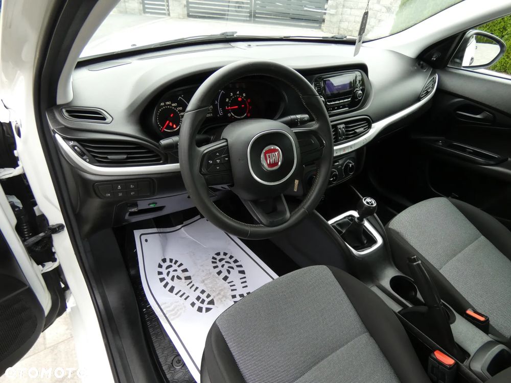 Fiat Tipo 1.4 16V Easy - 19