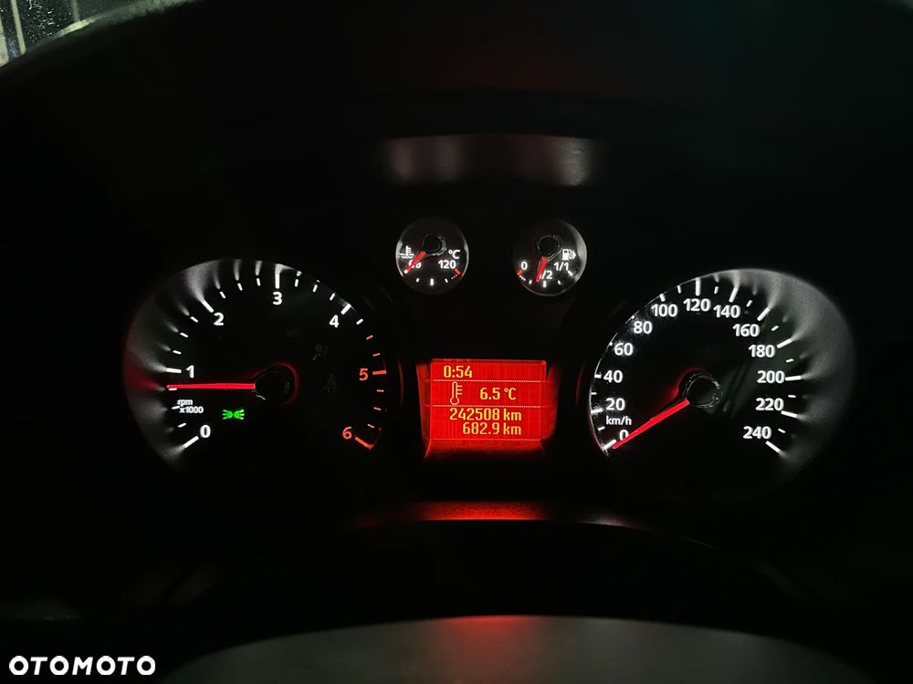 Ford Focus 1.6 TDCi cDPF Platinium X - 34