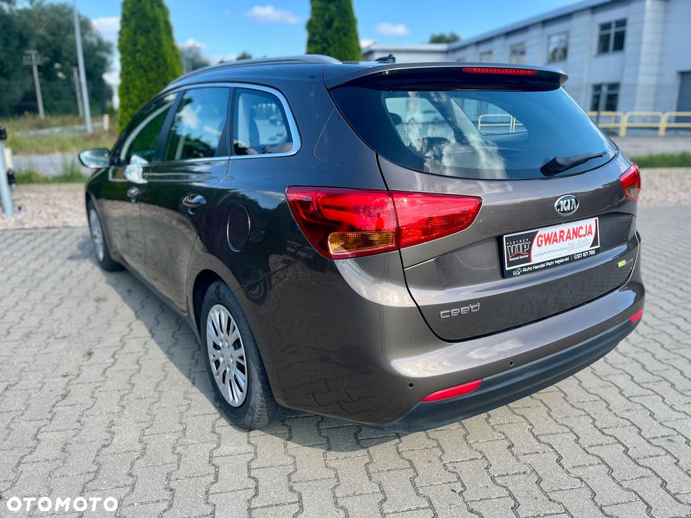 Kia Ceed 1.6 GDI ISG Platinum Edition - 9