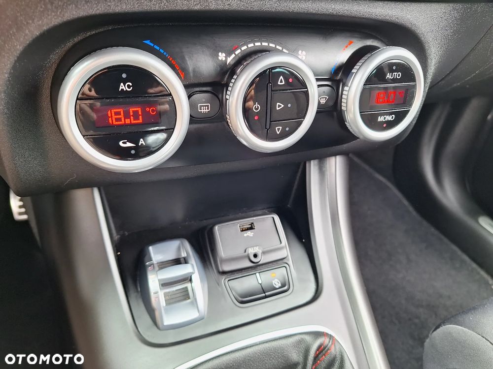 Alfa Romeo Giulietta 1.4 TB 16V Multiair Turismo - 9